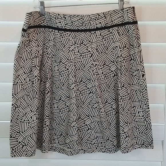 Ann Taylor Patterned Skirt - Picture 1 of 2